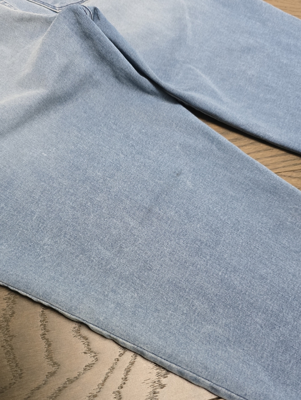 Hudson Natalie Mid Rise Skinny Jean in Medium Wash - Picture 6 of 11